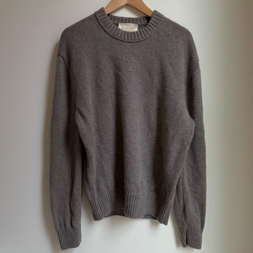 ELLE & RILEY 100% Cashmere Relaxed Crew — Like New